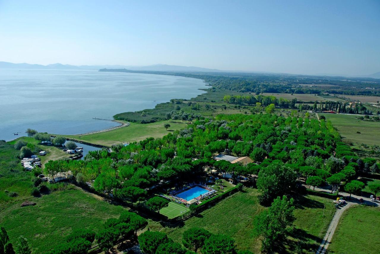 Camping Badiaccia Village Castiglione del Lago Ngoại thất bức ảnh